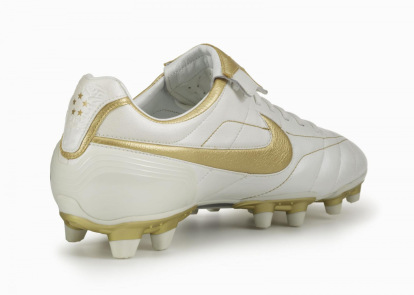nike tiempo legend ronaldinho