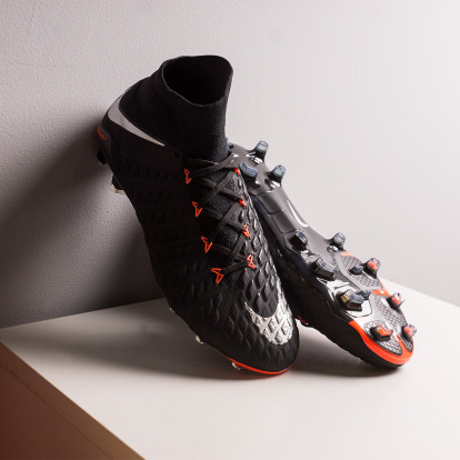 nike hypervenom 3 negras