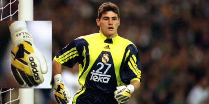 Iker Casillas con nuevos guantes y botas Adidas MENTE Iker Casillas con nuevos guantes y botas Adidas MENTE