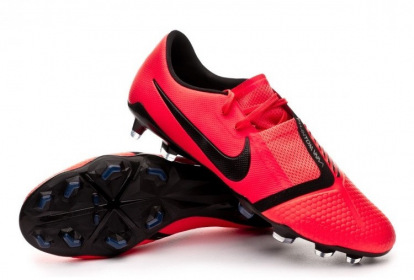 botas de futbol nike gama media