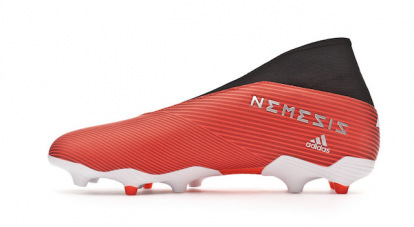 botas de futbol nemeziz sin cordones