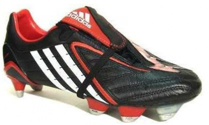 Videoblog adidas Predator, capítulo VI: Predator PowerSwerve (2008) - Blogs  - Tienda de fútbol Fútbol Emotion