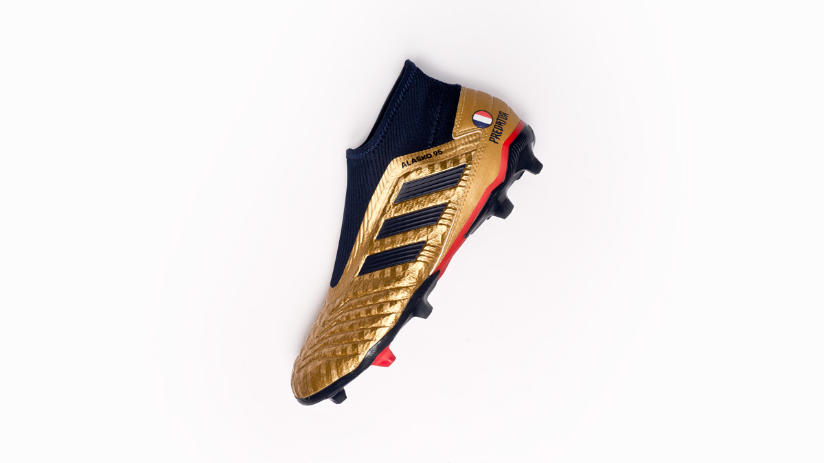 chaussure de foot personnalisable adidas