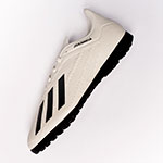 Personalización de Tenis de Fútbol Sala