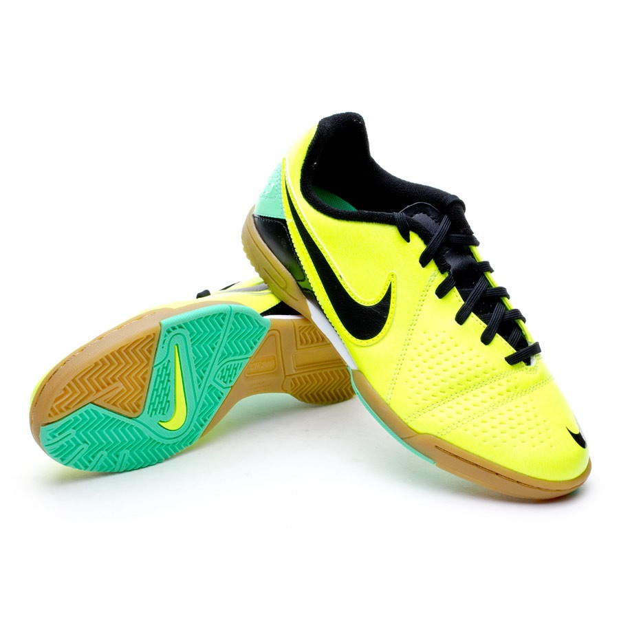 ctr360 indoor soccer shoes