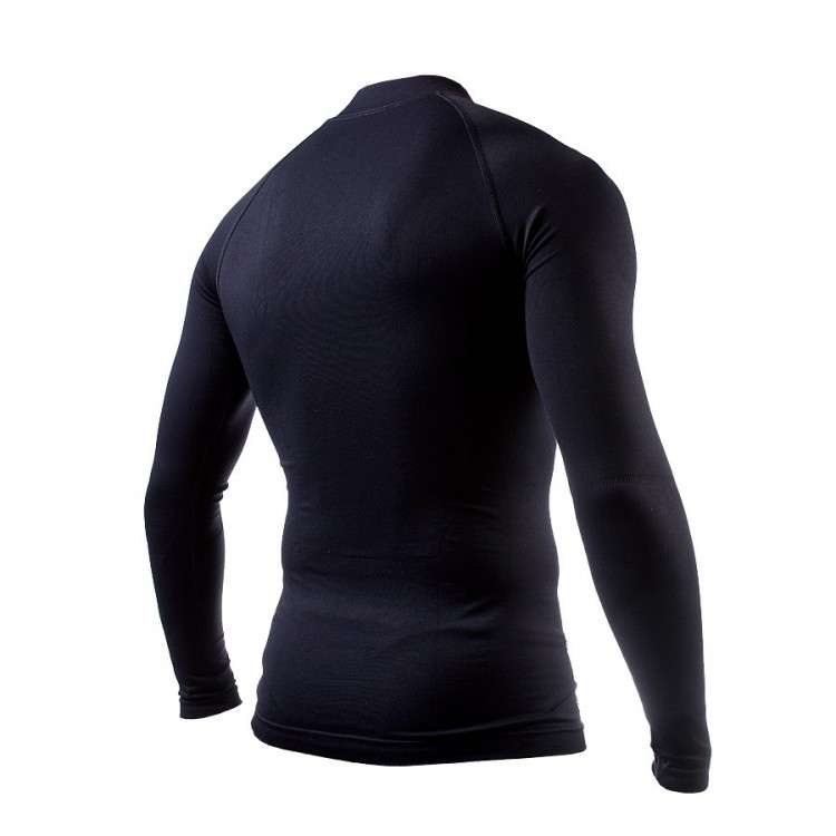 camiseta-soloporteros-termica-doble-densidad-negro-1.jpg