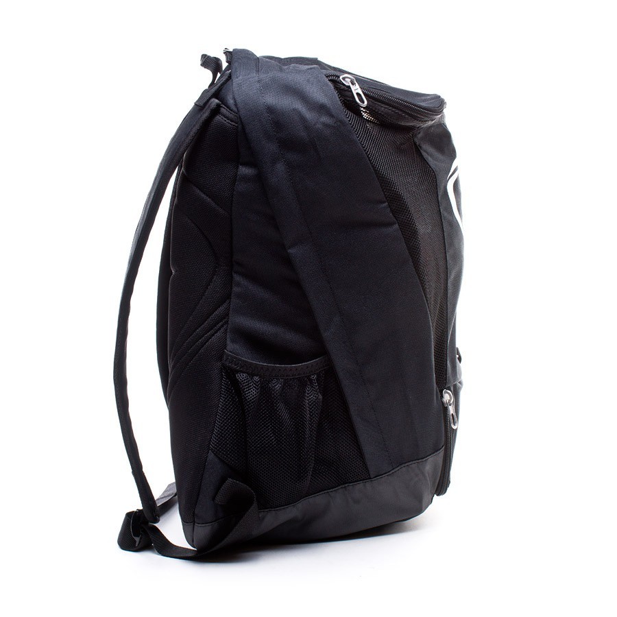 mochila nike negra y blanca