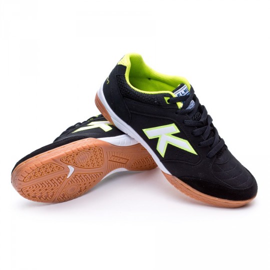 chaussure foot asics