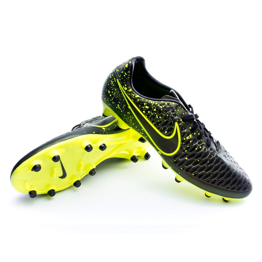Nike Magista Obra 2 IC Soccer Footwear SidelineSwap