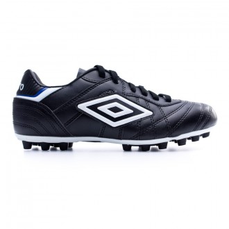 umbro football boots
