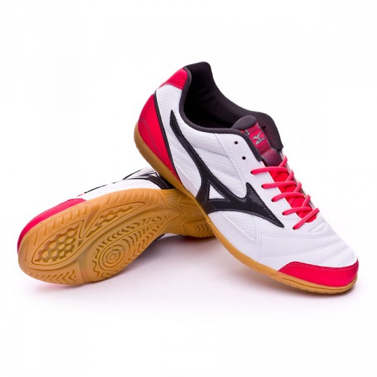 mizuno futsal boots