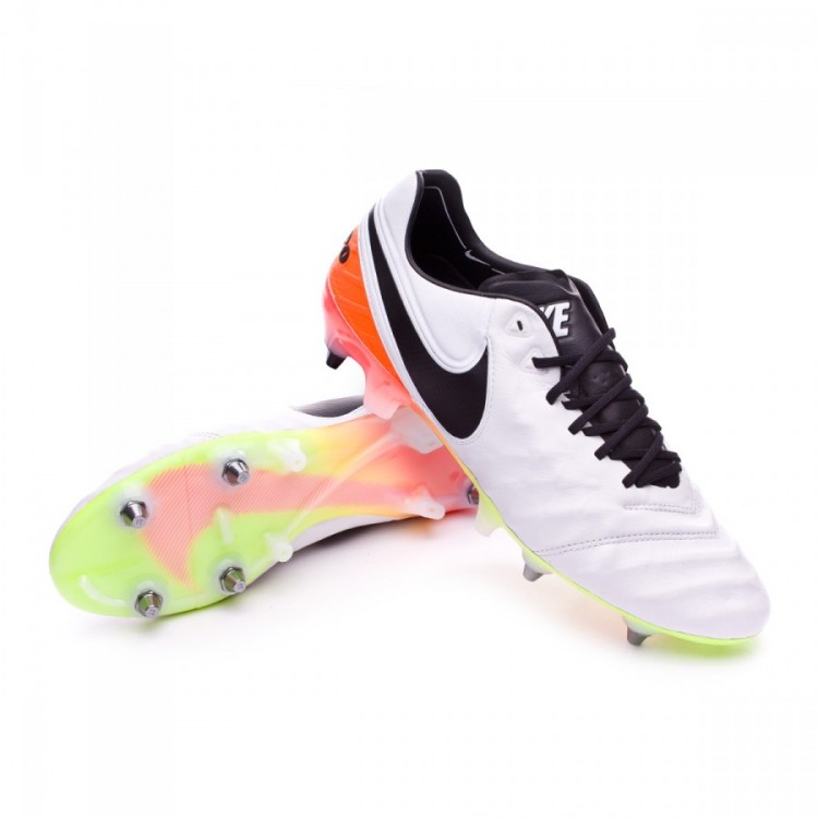 nike tiempo 6 sg