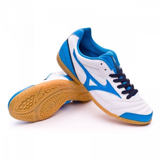 mizuno futsal boots