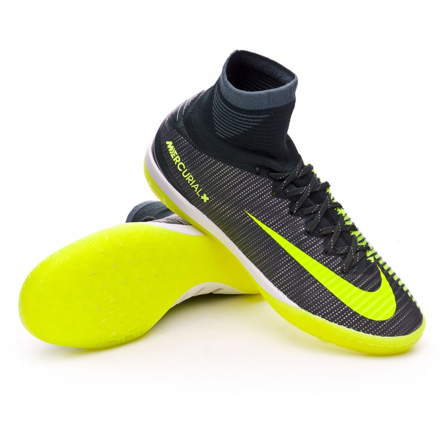 botas de futbol sala nike para niños