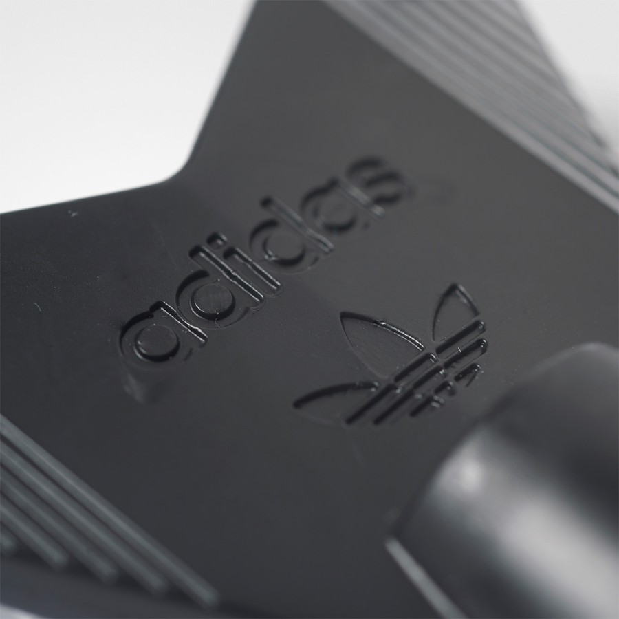 adidas stud key