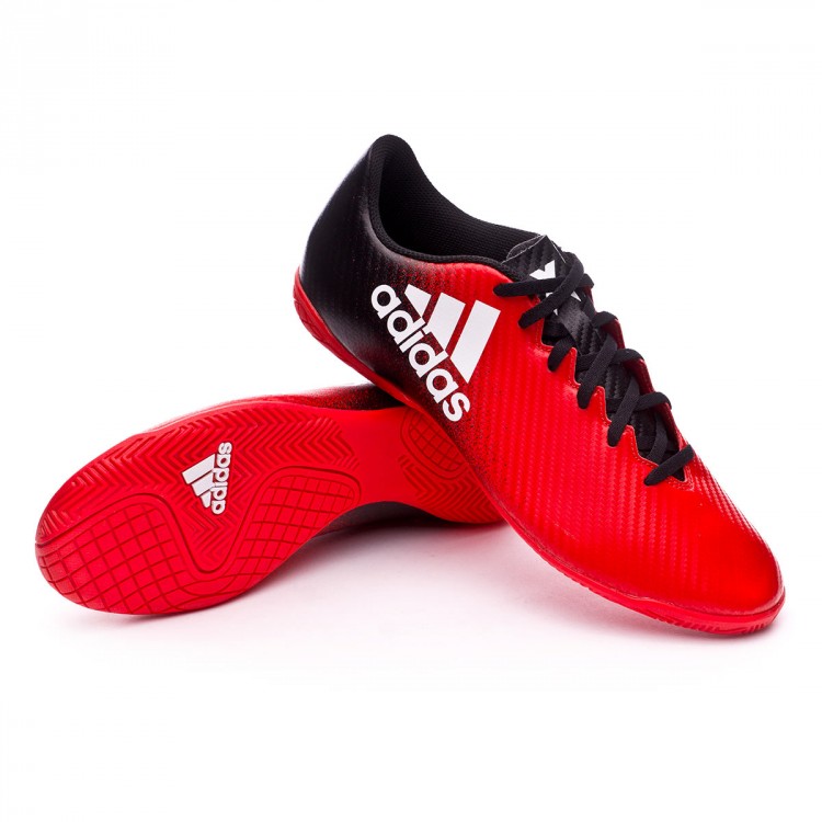 chaussure de foot en salle adidas