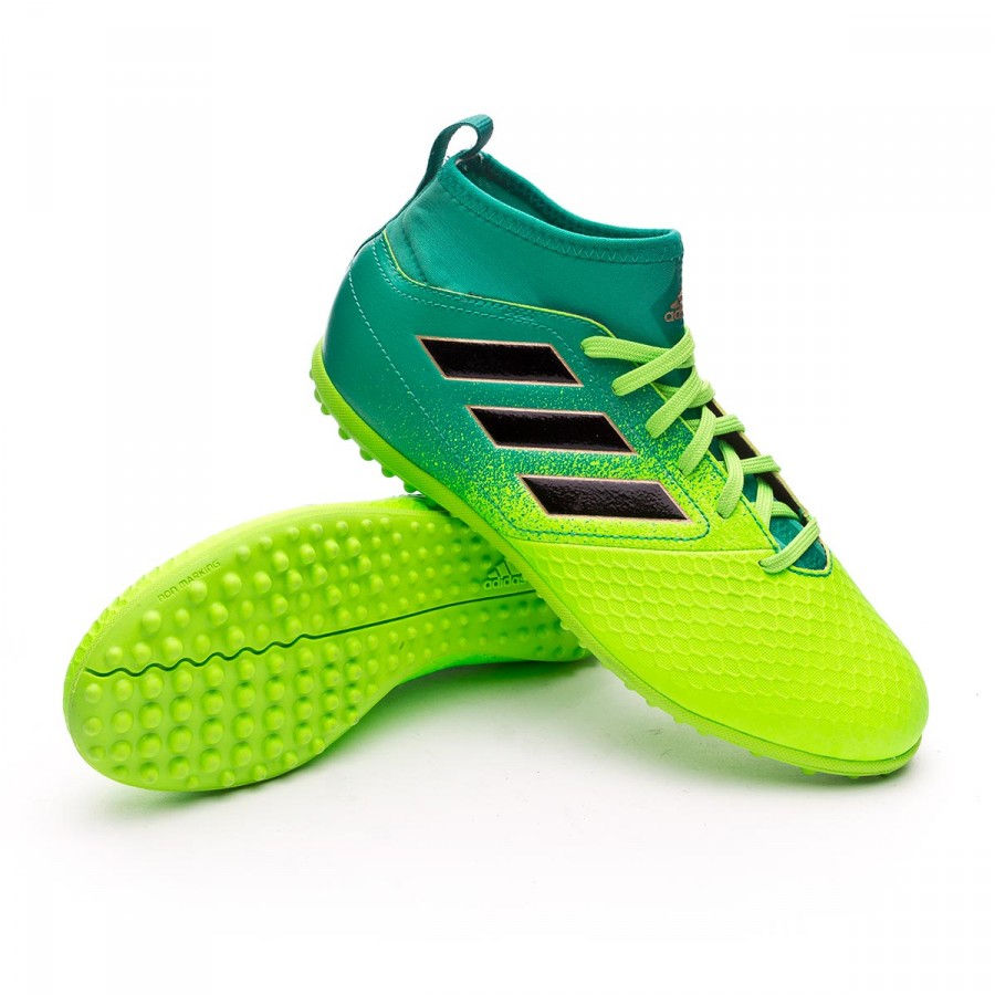 2019 year for women- Futsal adidas shoes green photo 2019 year for women- Futsal adidas shoes green photo
