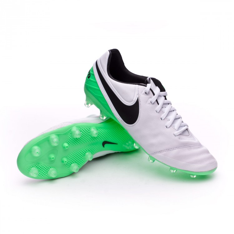 white and green tiempos