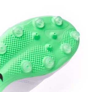 nike tiempo erba sintetica