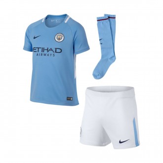 Equipaciones oficiales del Manchester City - Soloporteros es ahora ...