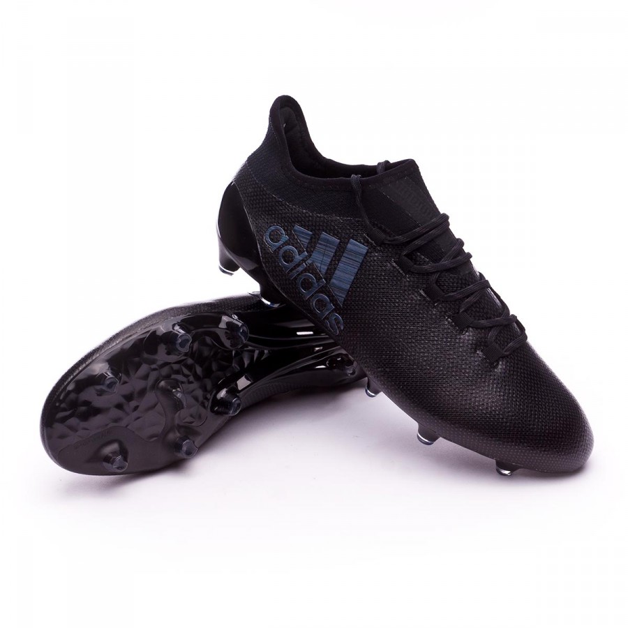 botas de fútbol adidas negras