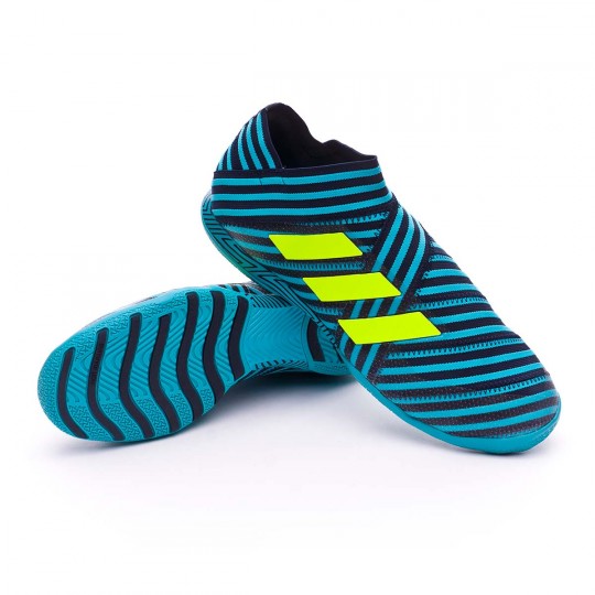 chaussure adidas de foot salle