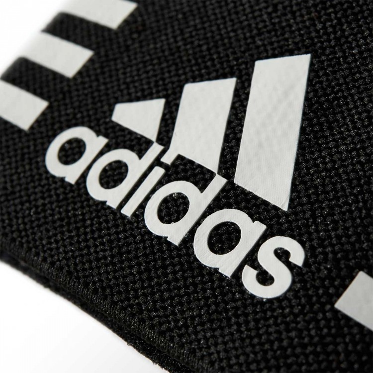 adidas-sujeta-espinilleras-ankle-strap-black-white-1.jpg