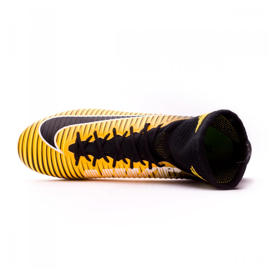 nike mercurial veloce