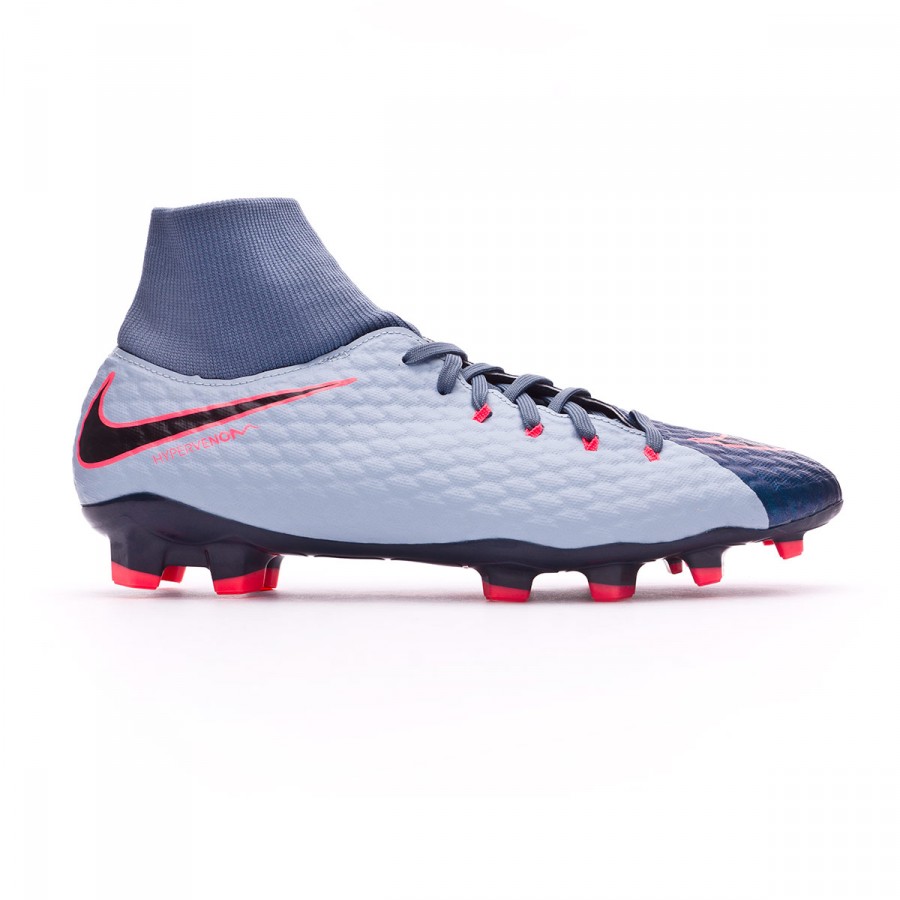 nike hypervenom phelon iii