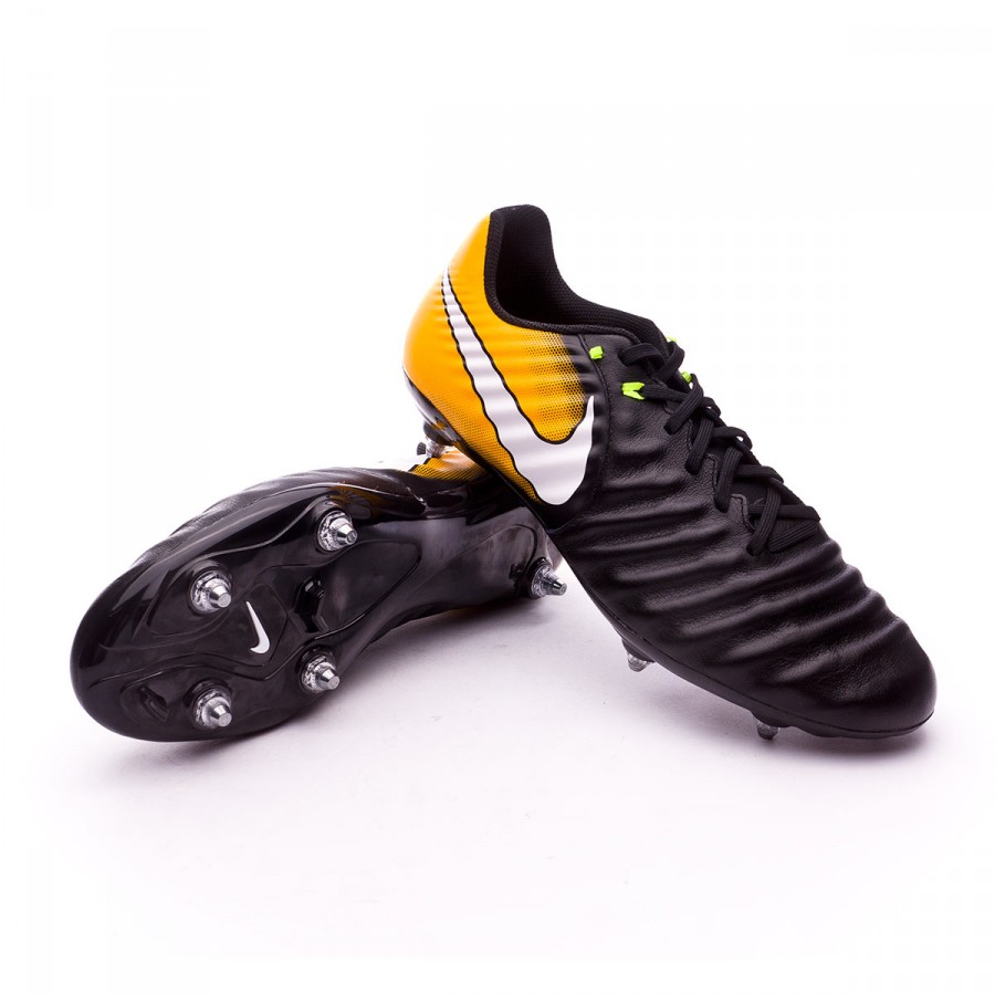 nike tiempo studs