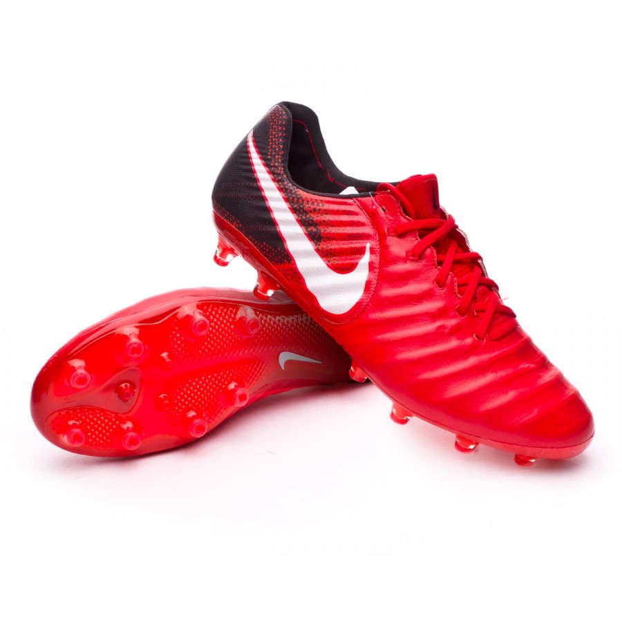 nike tiempo legend