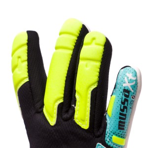 BACKHAND-1