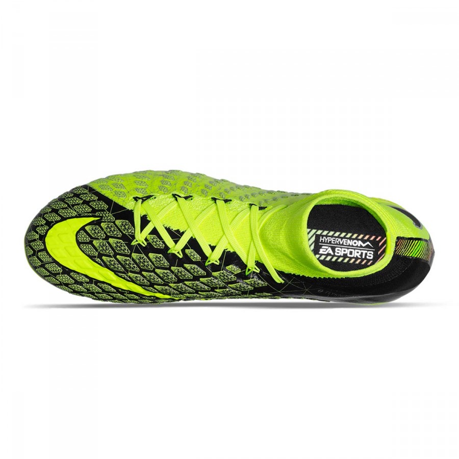 Nike Phantom Vision Academy Dynamic Fit Mens Football