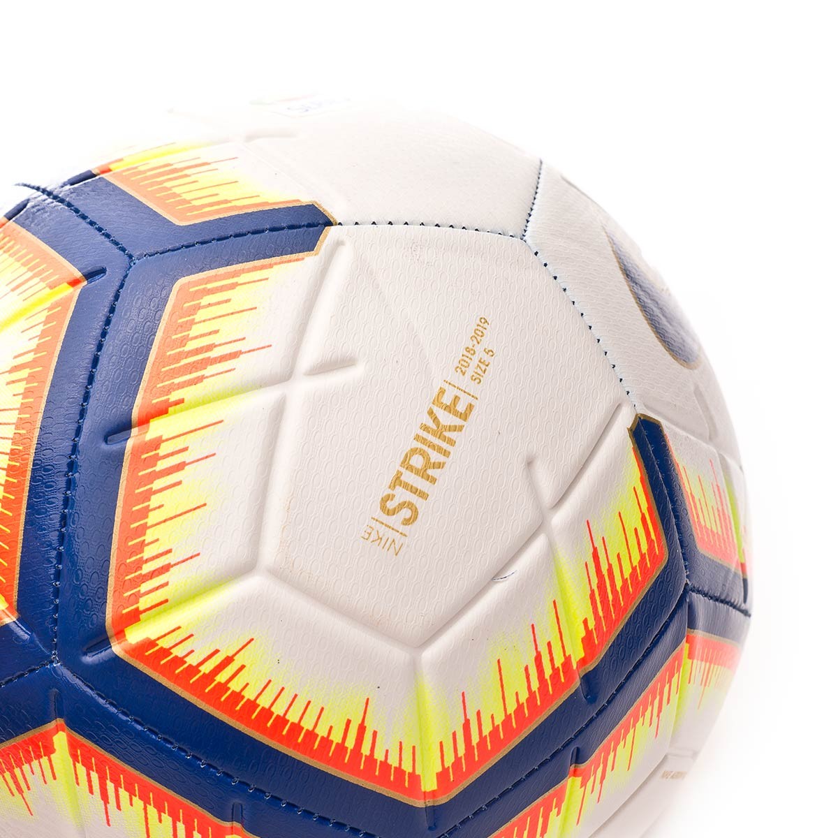 nike strike serie a