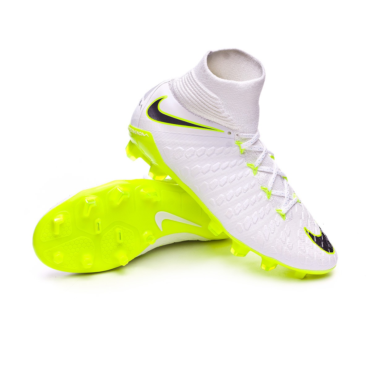 Attack with precision. Nike Phantom 'New Pro Direct Soccer