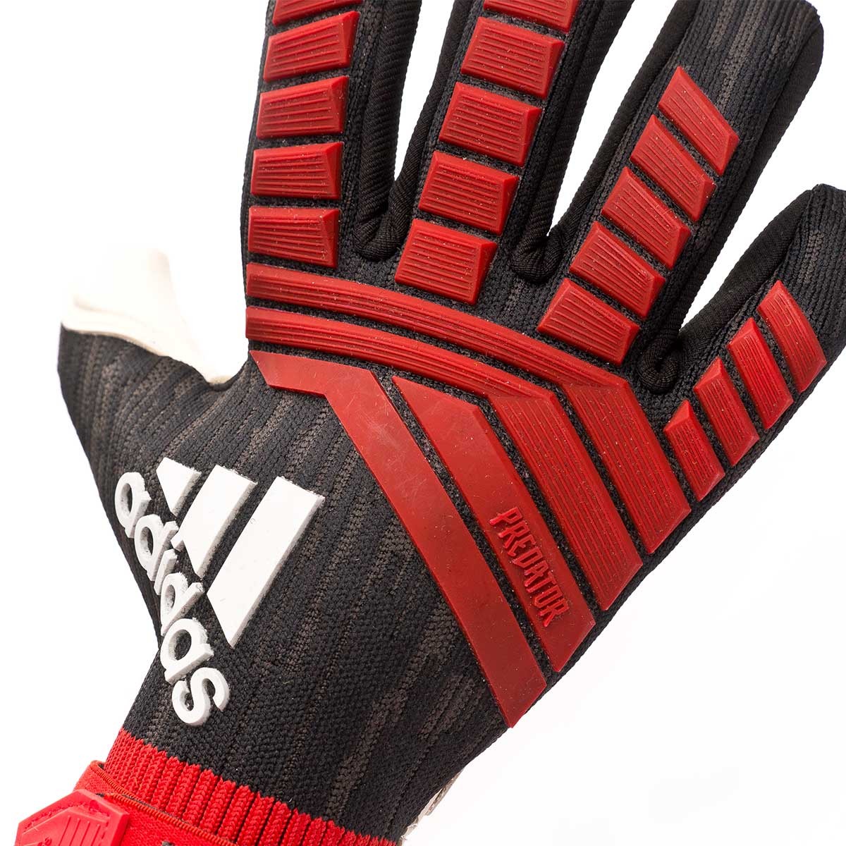 adidas predator pro black red