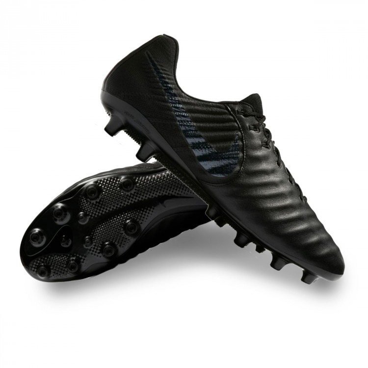 black nike tiempo