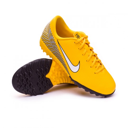 tenis neymar amarillos