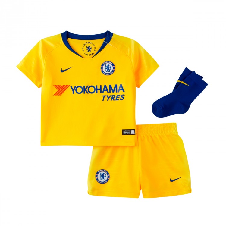 conjunto nike amarillo