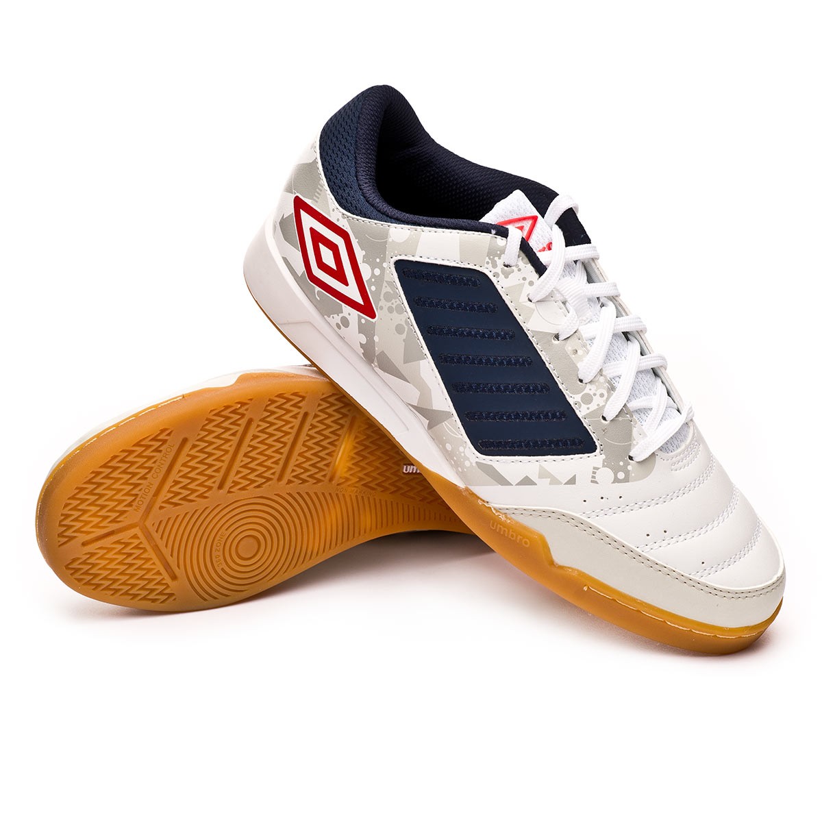 umbro 4 pro ic