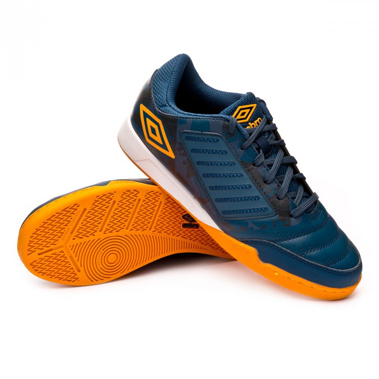 chuteira umbro chaleira