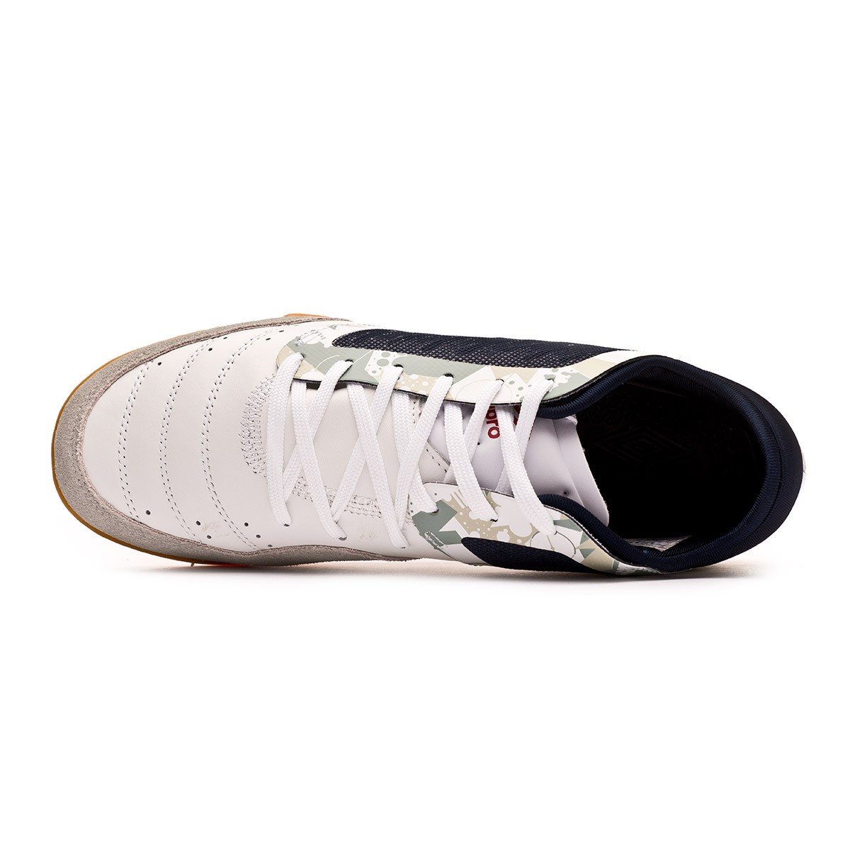 umbro 4 pro ic