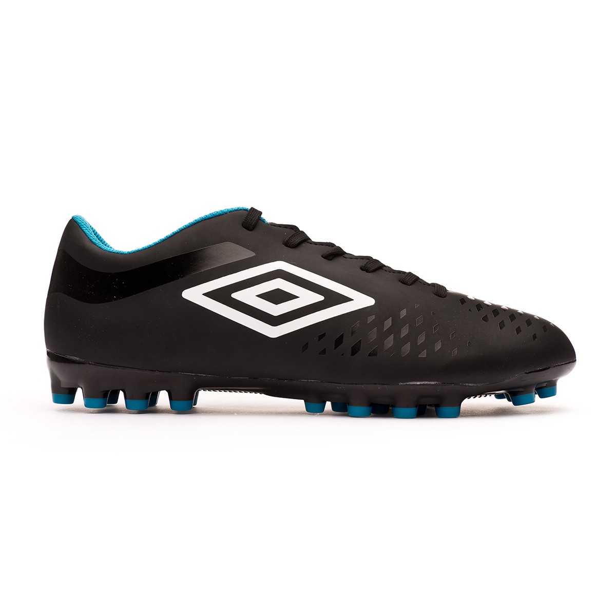 umbro football boots sale