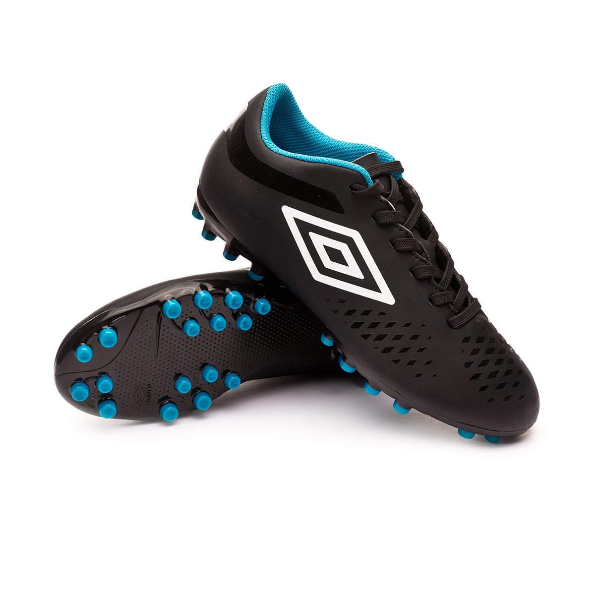 umbro kids football boots