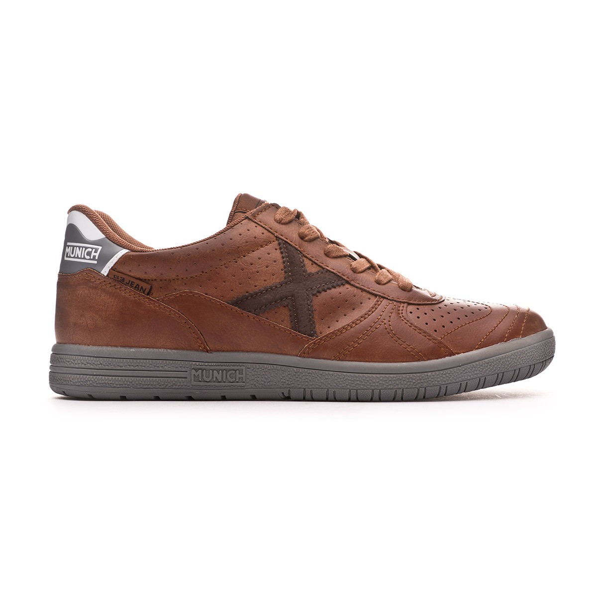 chaussure de neymar marron