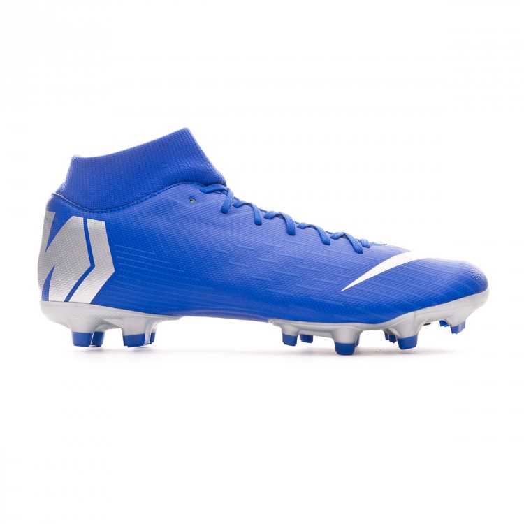Sepatu Futsal Nike Mercurial Superfly VI Academy TF Black.