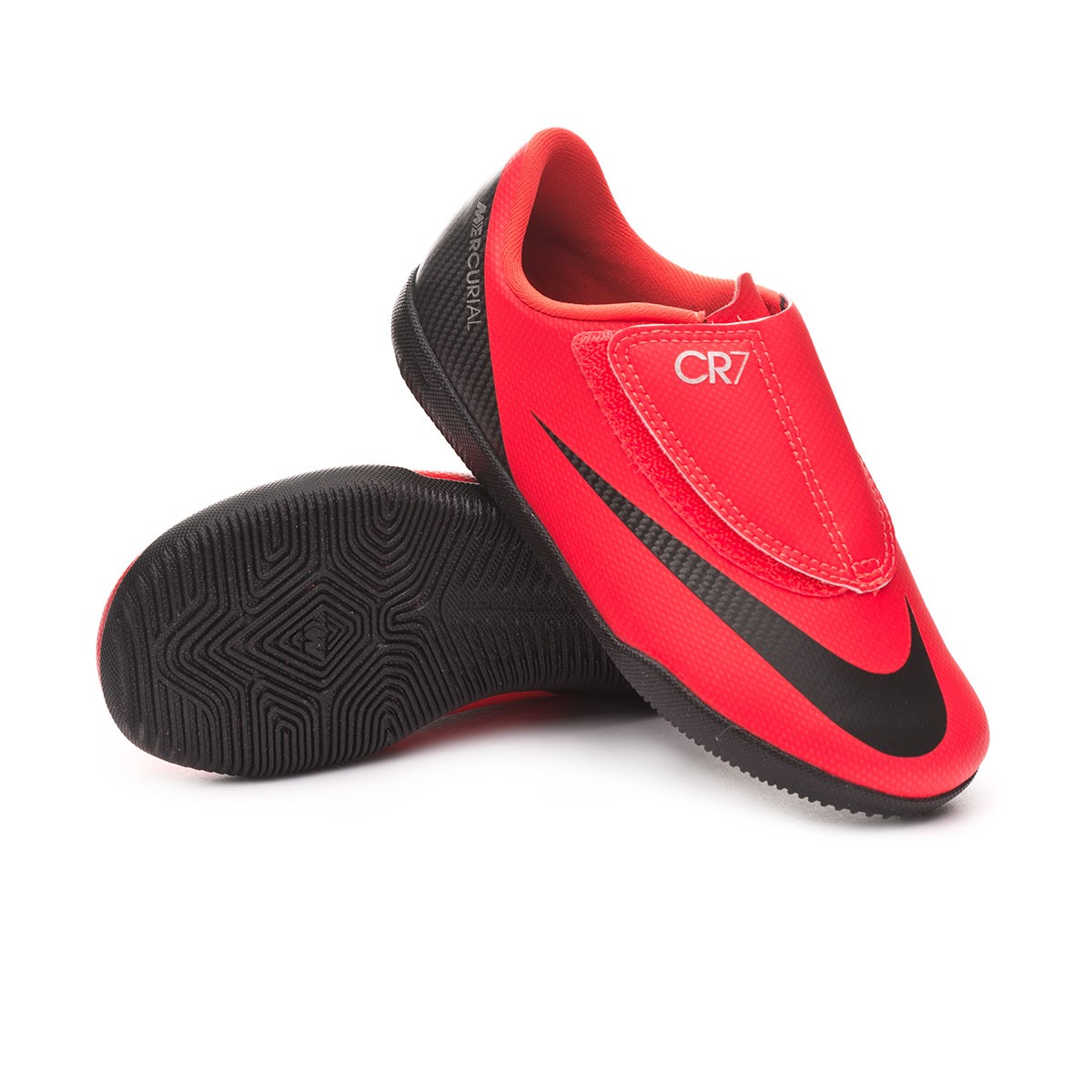 cr7 futsal boots