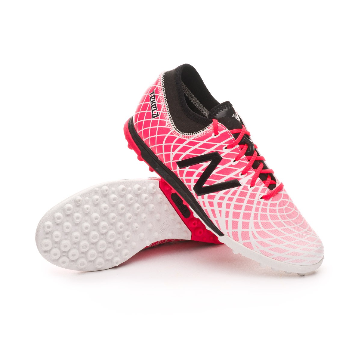 new balance tekela turf