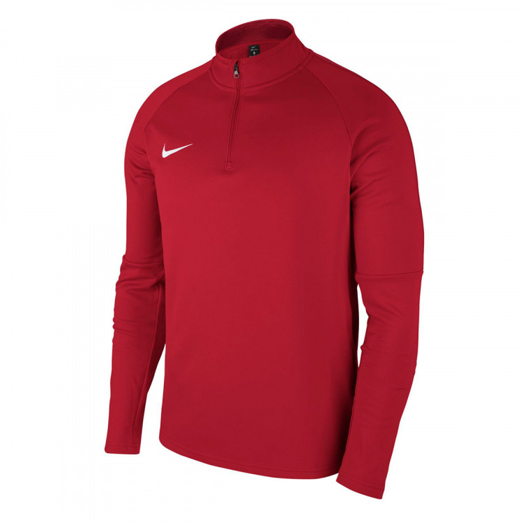 gym red t shirt