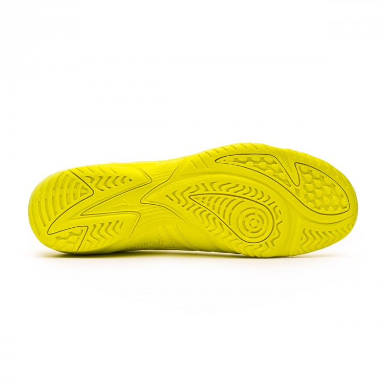 mizuno sala club 2 turf